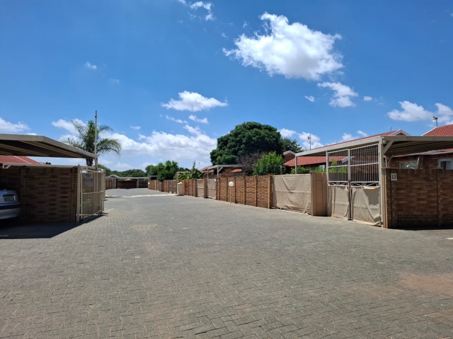 2 Bedroom Property for Sale in Hospitaalpark Free State